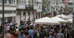 Os CantÃ³ns durante as festas de Santa Marta