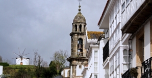 Vista do campanario da igrexa